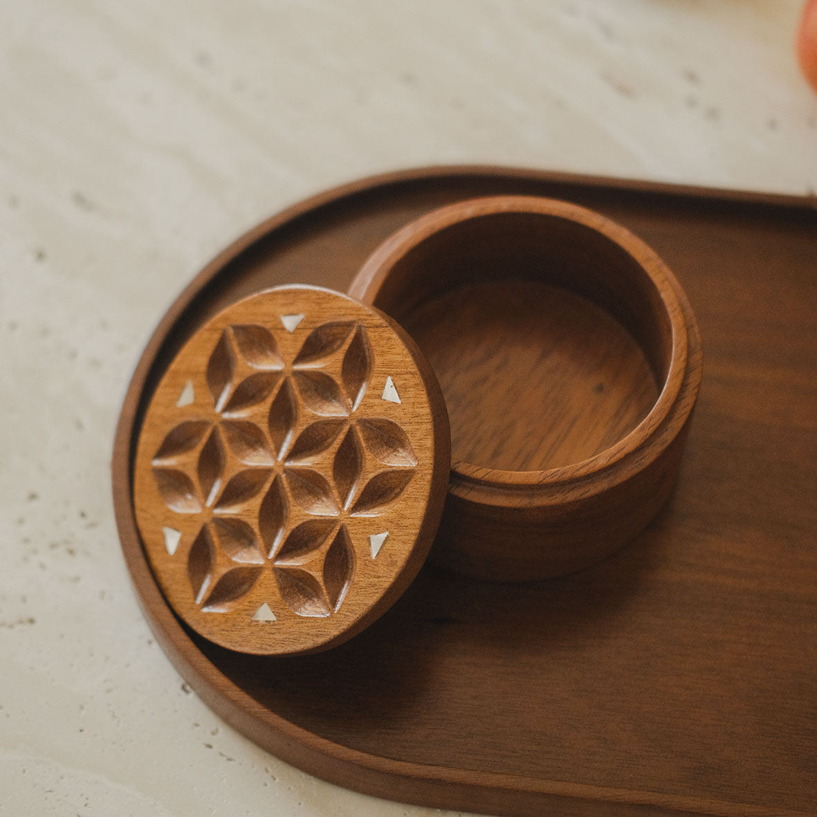 Lilya box