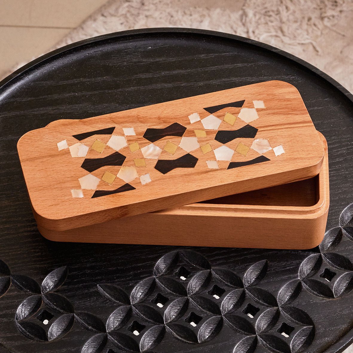 Qijmas Box 3