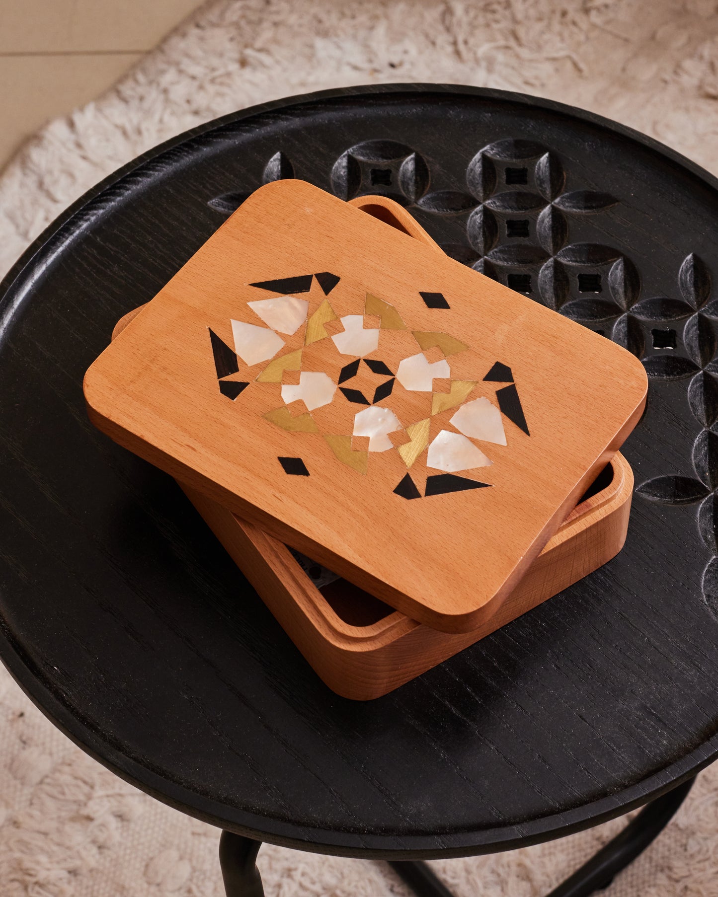 Qijmas Box 2