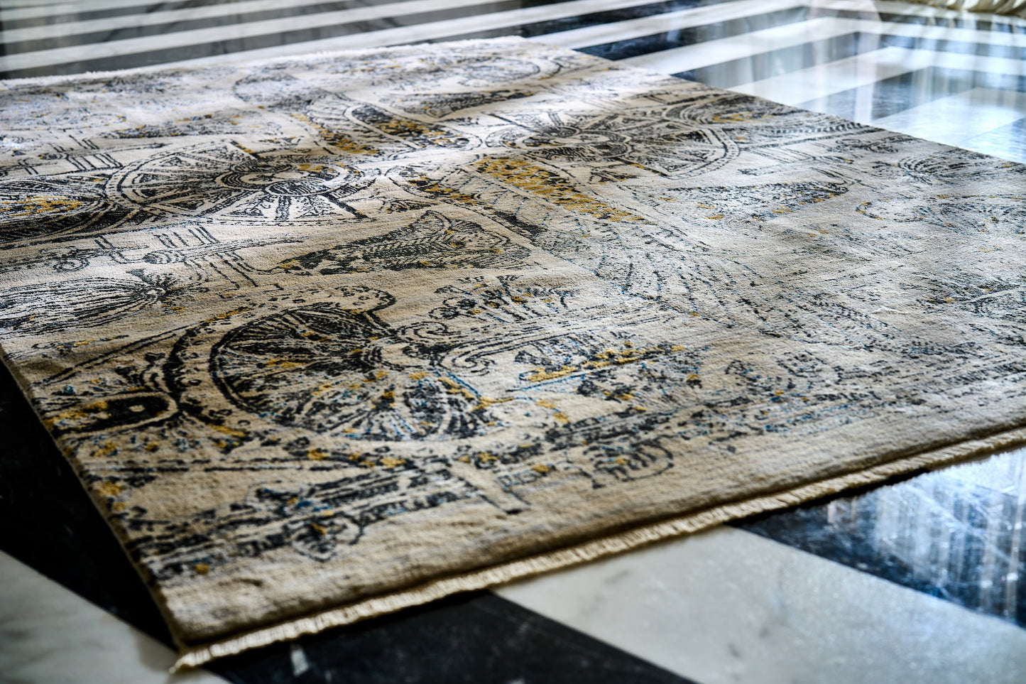 Kahhal Hand Knotted Rug Weaving Eternity